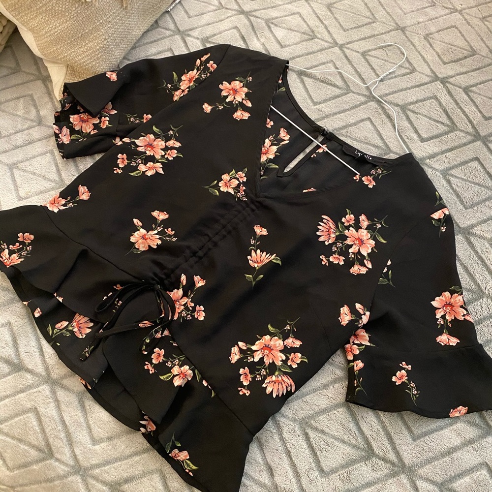 Woman’s blouse